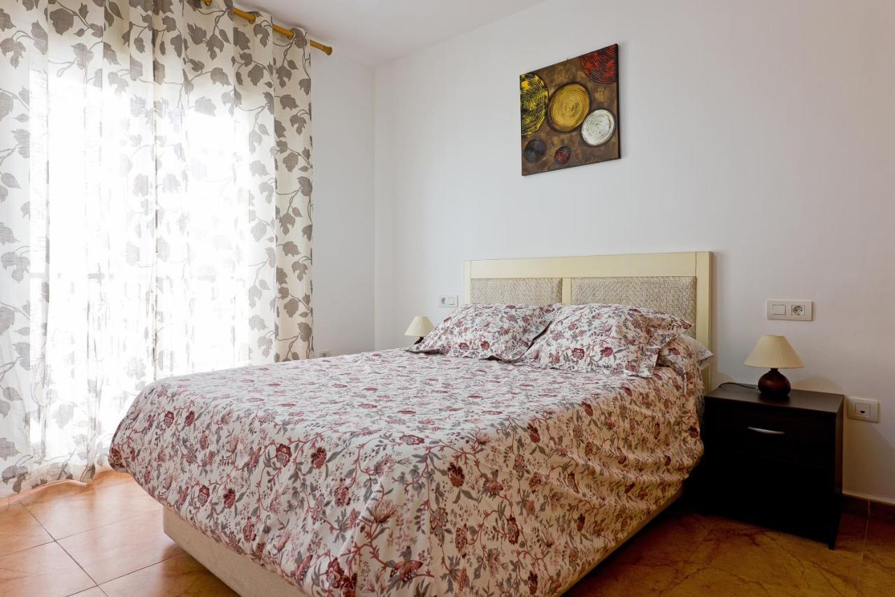 Relaxing Beach Apartment In Fuengirola Parking 외부 사진