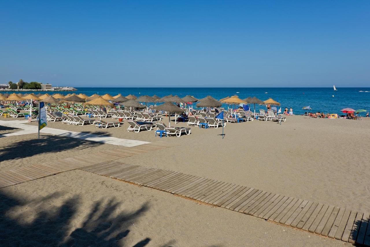 Relaxing Beach Apartment In Fuengirola Parking 외부 사진