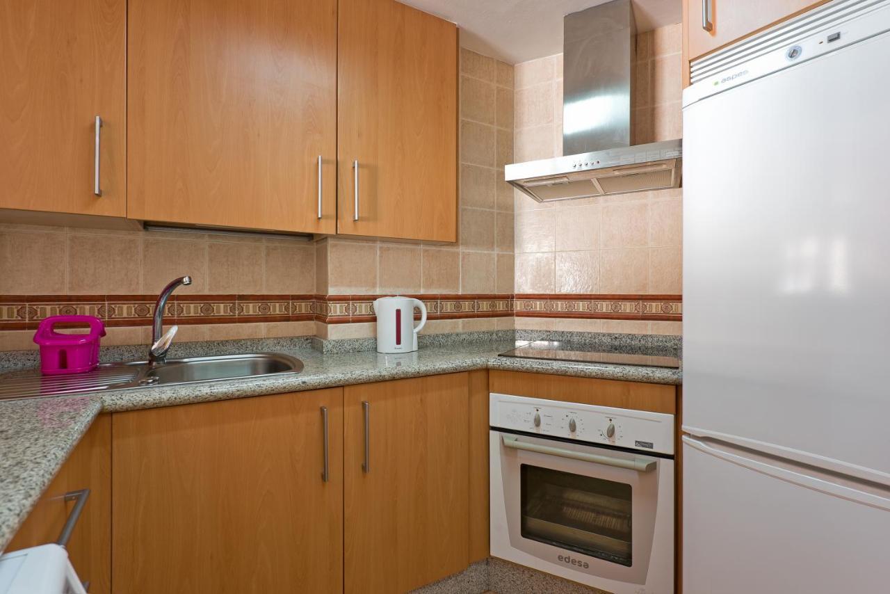 Relaxing Beach Apartment In Fuengirola Parking 외부 사진